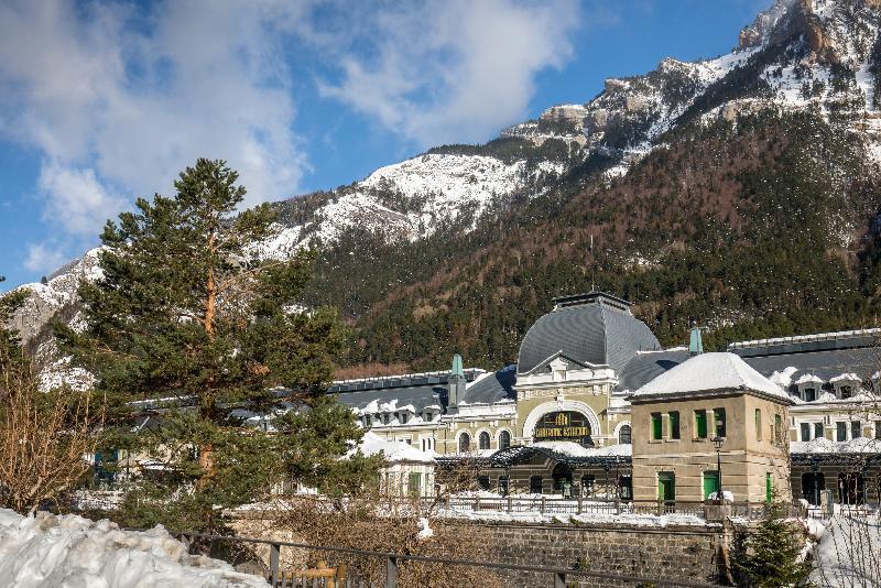 Canfranc Estacion Royal Hideaway Hotel Exterior foto