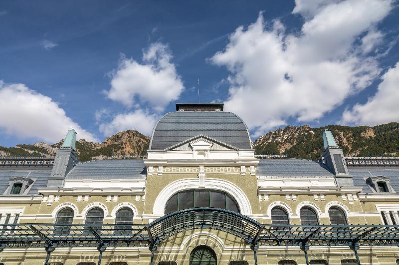 Canfranc Estacion Royal Hideaway Hotel Exterior foto